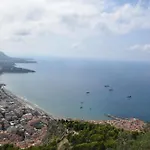 Santa Barbara * تْشيفالو