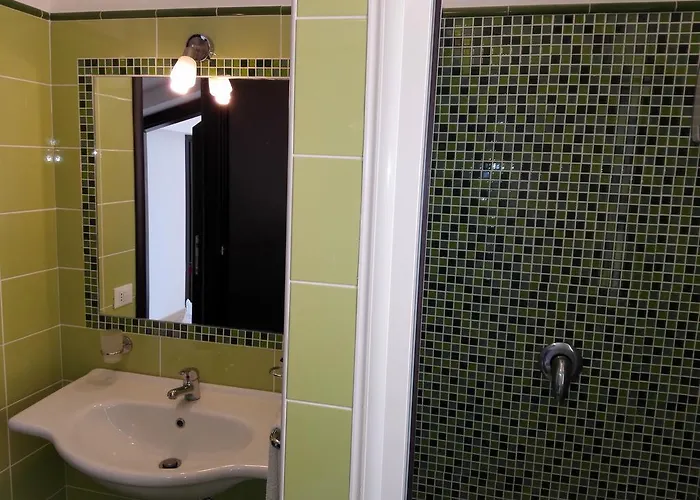 圣巴巴拉公寓 切法卢