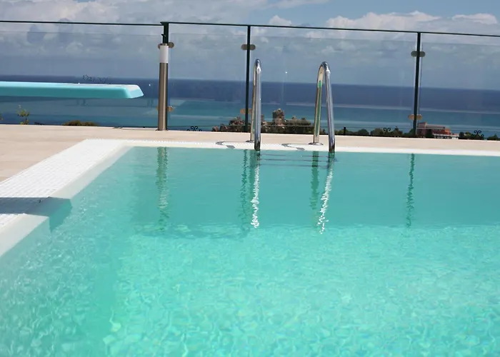 圣巴巴拉公寓 切法卢