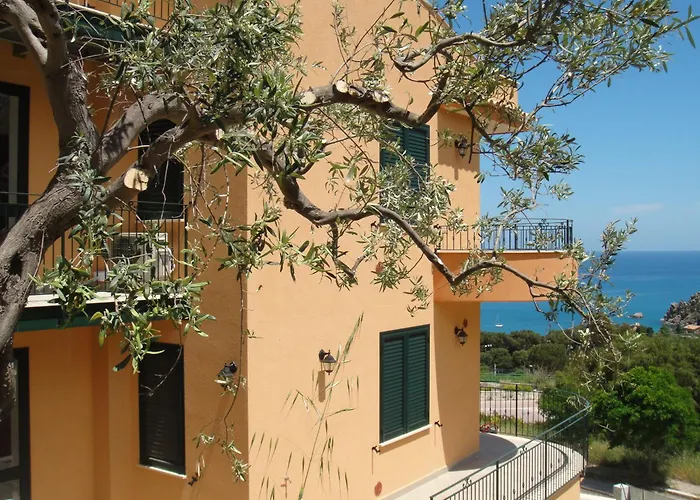 圣巴巴拉公寓 *