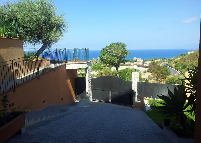 圣巴巴拉公寓 *